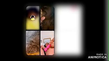 Oynat Instagram modeli takipçi kazanmak için kendisiyle oynuyor