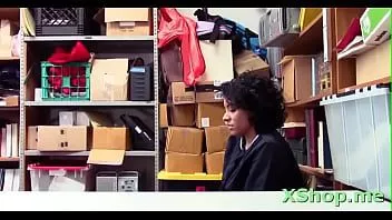 Reproducir Maya morena muy guapa es revisada por la raja