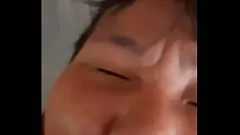 Putar Duk dan David: Blowjob Cumshot yang Intens dengan Permainan Kencing