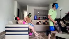 Reproducir Fiesta de orgía salvaje con brujas sexys: ¡verdaderos swingers aficionados!