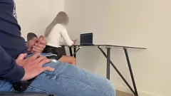 Odtwórz Złapany szarpnięcie w biurze: Boss daje Ultimate blowjob Relief