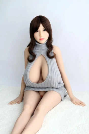 Star du porno Lyly Doll